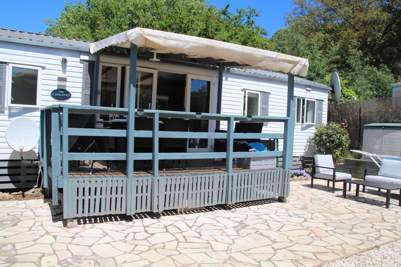 Lovely And Friendly Mobile Home In Gassin France 外观 照片